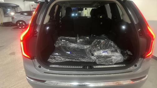 2025 Volvo XC90 Plug-In Hybrid T8 Ultra 7-Seater