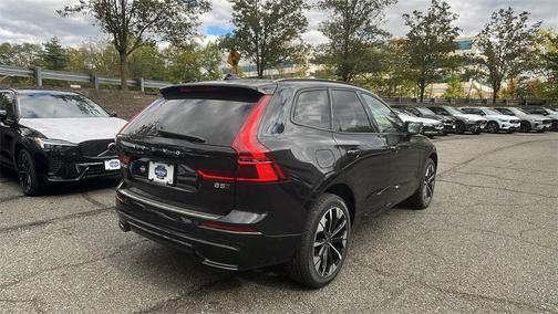 2026 Volvo XC60 B5 Ultra