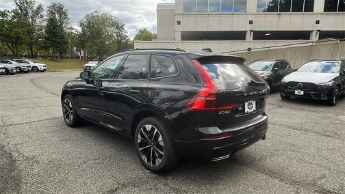2026 Volvo XC60 B5 Ultra