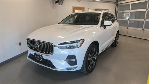 2022 Volvo XC60 B6 Inscription