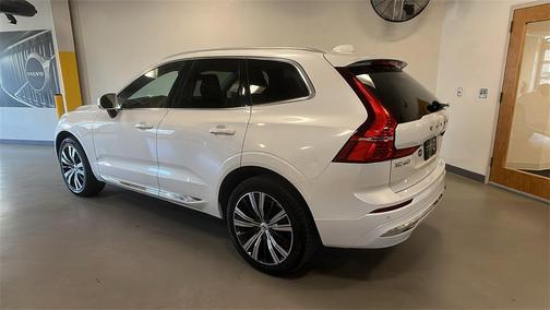 2022 Volvo XC60 B6 Inscription