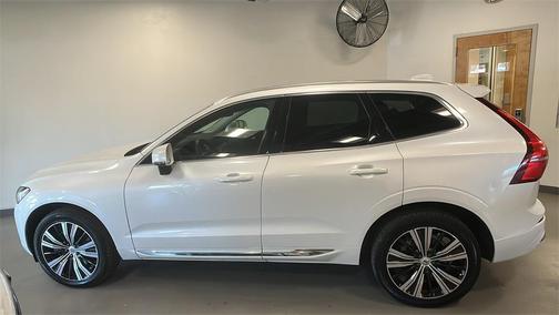 2022 Volvo XC60 B6 Inscription