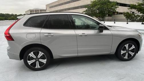 2025 Volvo XC60 Plug-In Hybrid T8 Plus