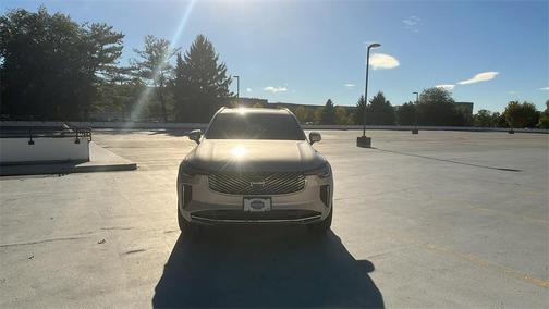 2026 Volvo XC90 B5 Plus 6-Seater