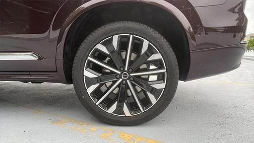 2025 Volvo XC90 B6 Ultra