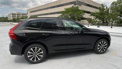 2025 Volvo XC60 B5 Core