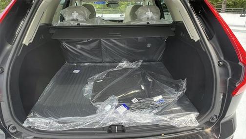 2025 Volvo XC60 B5 Core