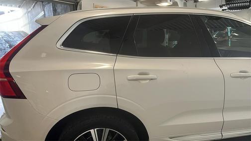 2022 Volvo XC60 B5 Inscription