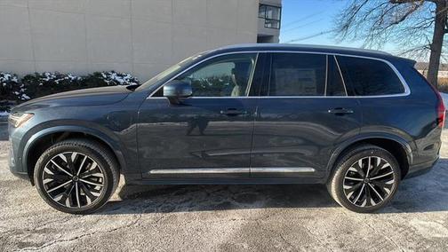 2025 Volvo XC90 Plug-In Hybrid T8 Ultra 7-Seater