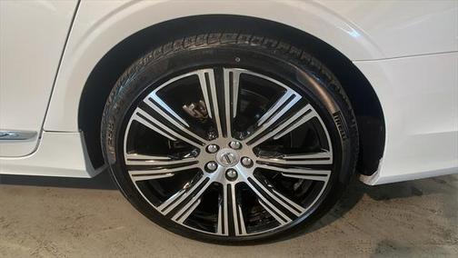 2022 Volvo S90 B6 Inscription
