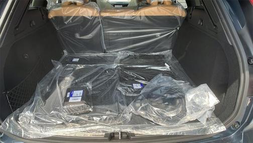 2025 Volvo XC60 Plug-In Hybrid T8 Ultra