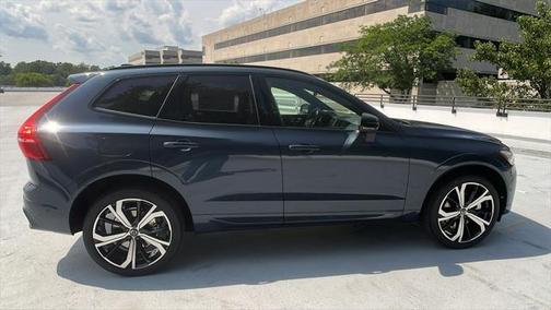 2025 Volvo XC60 Plug-In Hybrid T8 Ultra