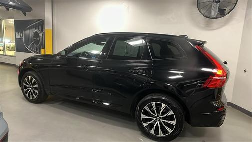 2025 Volvo XC60 B5 Core