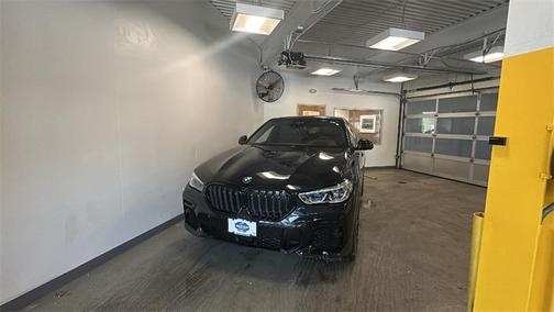 2023 BMW X6 xDrive40i