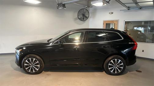 2023 Volvo XC60 B5 Core