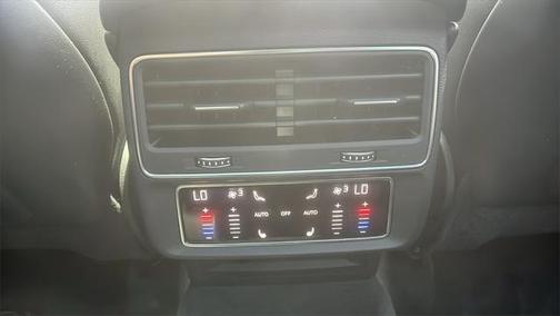 2022 Audi Q7 45 Premium Plus