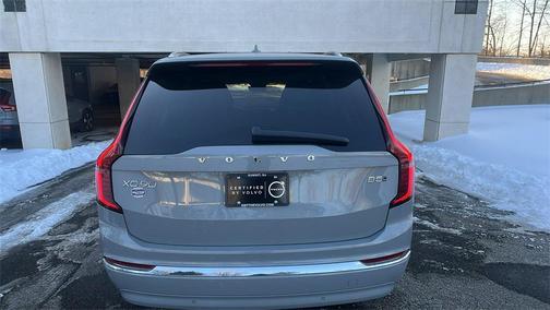 2025 Volvo XC90 B5 Plus 7-Seater
