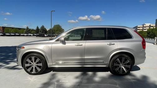 2022 Volvo XC90 Recharge Plug-In Hybrid T8 Inscription 6 Passenger
