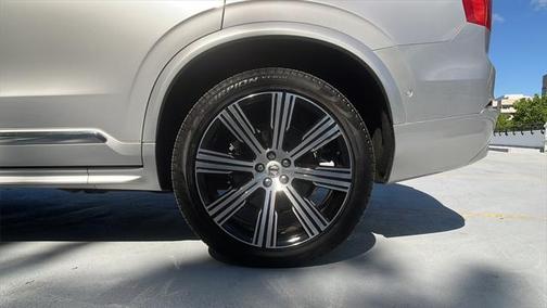 2022 Volvo XC90 Recharge Plug-In Hybrid T8 Inscription 6 Passenger