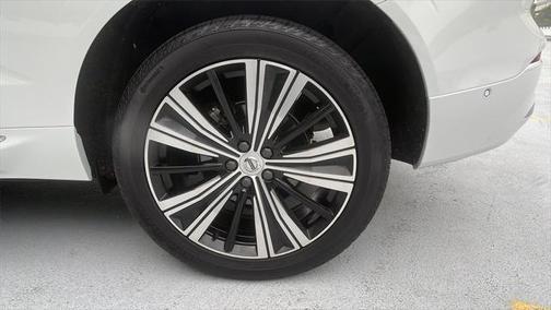 2022 Volvo XC60 B5 Inscription