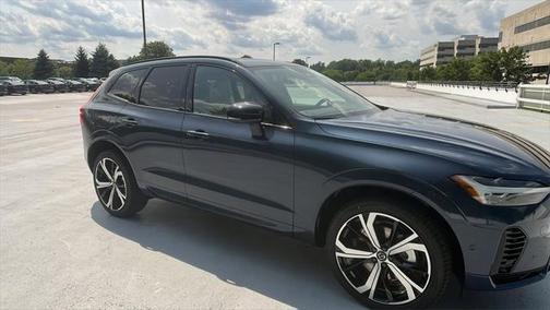 2025 Volvo XC60 Plug-In Hybrid T8 Ultra