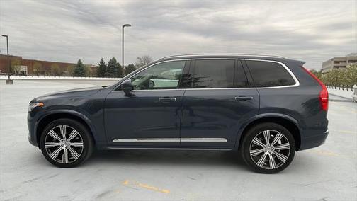 2022 Volvo XC90 Recharge Plug-In Hybrid T8 Inscription 6 Passenger
