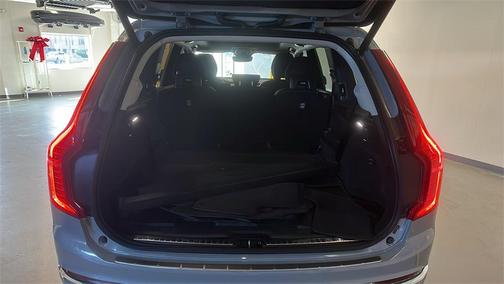 2024 Volvo XC90 B5 Plus Bright Theme