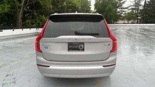 2024 Volvo XC90 B6 Plus Bright Theme 6-Seater