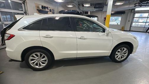 White Diamond Pearl 2017 Acura RDX Technology Package