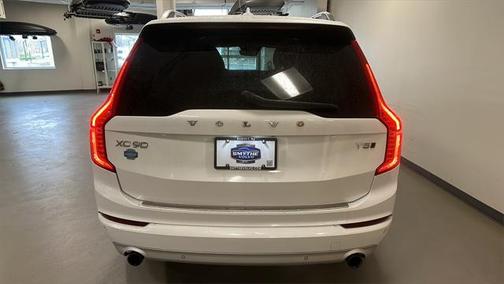 2019 Volvo XC90 T5 Momentum