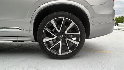 2023 Volvo XC90 B6 Plus 6-Seater