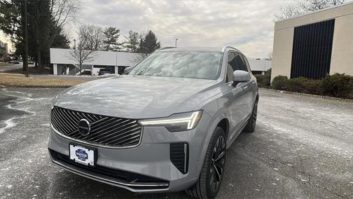 2025 Volvo XC90 Plug-In Hybrid T8 Ultra 7-Seater