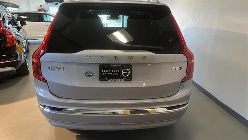 2025 Volvo XC90 B5 Core