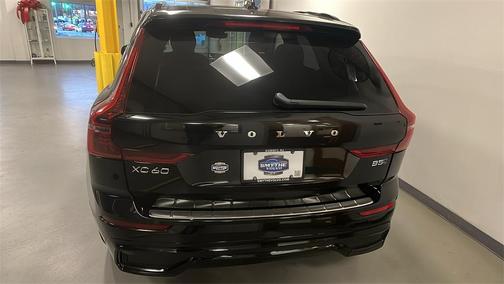 2026 Volvo XC60 B5 Plus