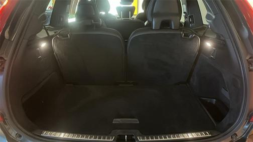 2018 Volvo XC90 T6 Momentum