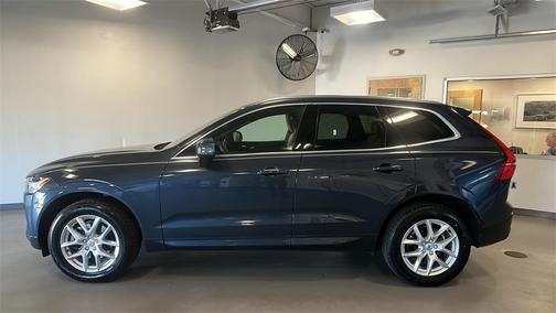 2020 Volvo XC60 T5 Momentum