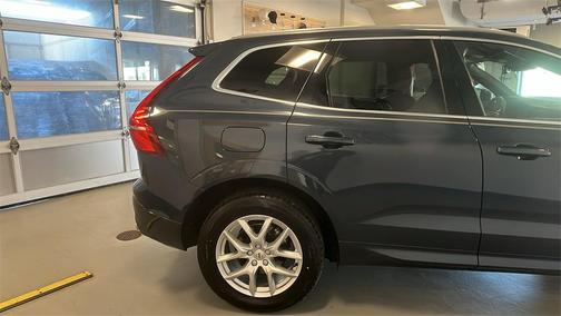 2020 Volvo XC60 T5 Momentum