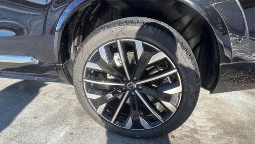 2025 Volvo XC90 Plug-In Hybrid T8 Plus 7-Seater