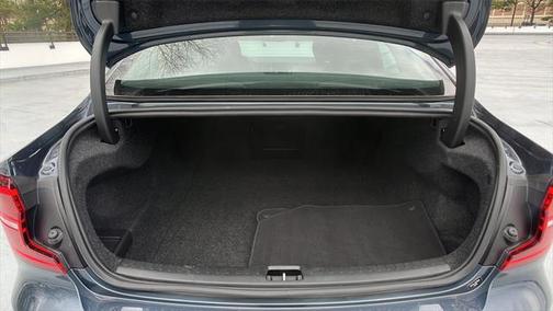 2024 Volvo S60 B5 Plus Dark Theme