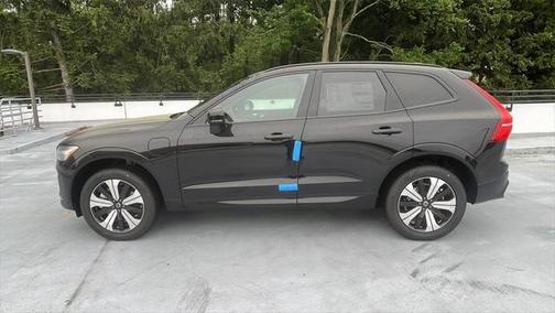 2025 Volvo XC60 Plug-In Hybrid T8 Plus
