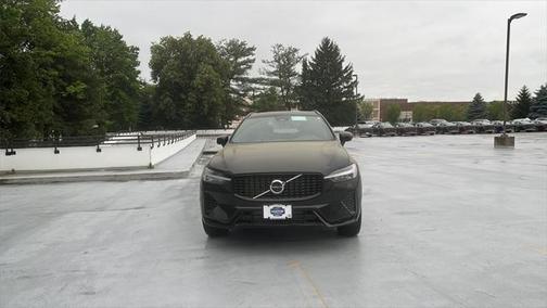 2025 Volvo XC60 Plug-In Hybrid T8 Plus