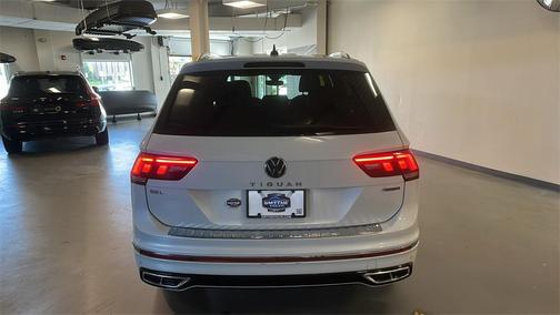 2022 Volkswagen Tiguan 2.0T SEL R-Line 4MOTION
