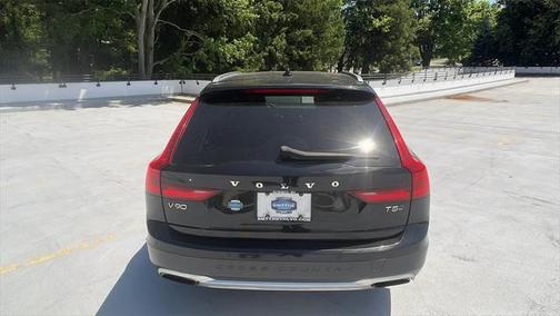 2018 Volvo V90 Cross Country T5