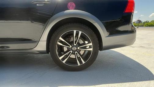 2018 Volvo V90 Cross Country T5