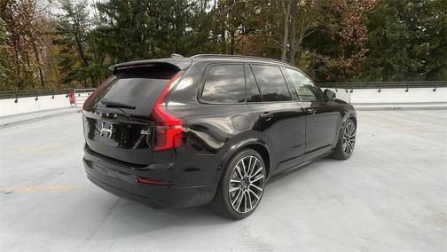 2026 Volvo XC90 B6 Ultra Dark Theme 7-Seater