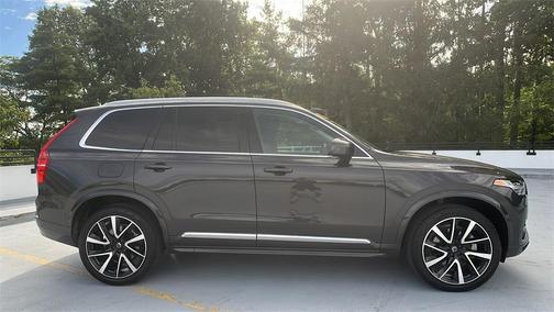 2024 Volvo XC90 B6 Plus Bright Theme 7-Seater