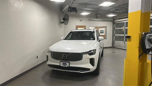 2026 Volvo XC90 B6 Plus 7-Seater