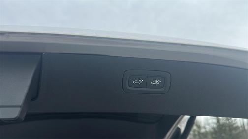 2026 Volvo XC90 Plus, B6 AWD Gas (mild hybrid), Gasoline, Bright, 7 Seats