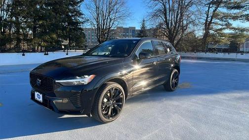 2024 Volvo XC60 Recharge Plug-In Hybrid T8 Ultimate Black Edition