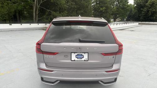 2026 Volvo XC60 B5 Plus